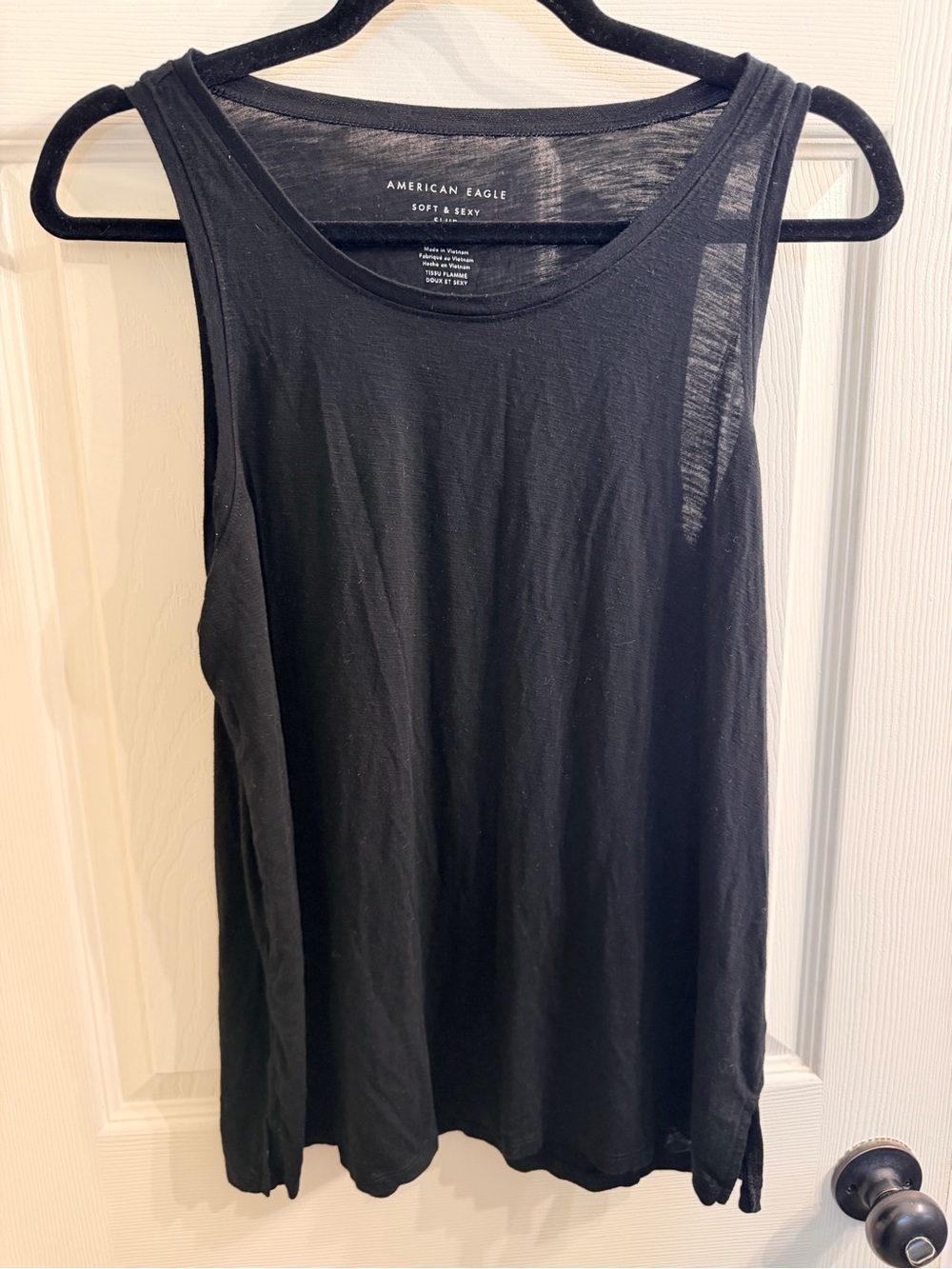 American Eagle Outfitters Black Scoop Neck Tank